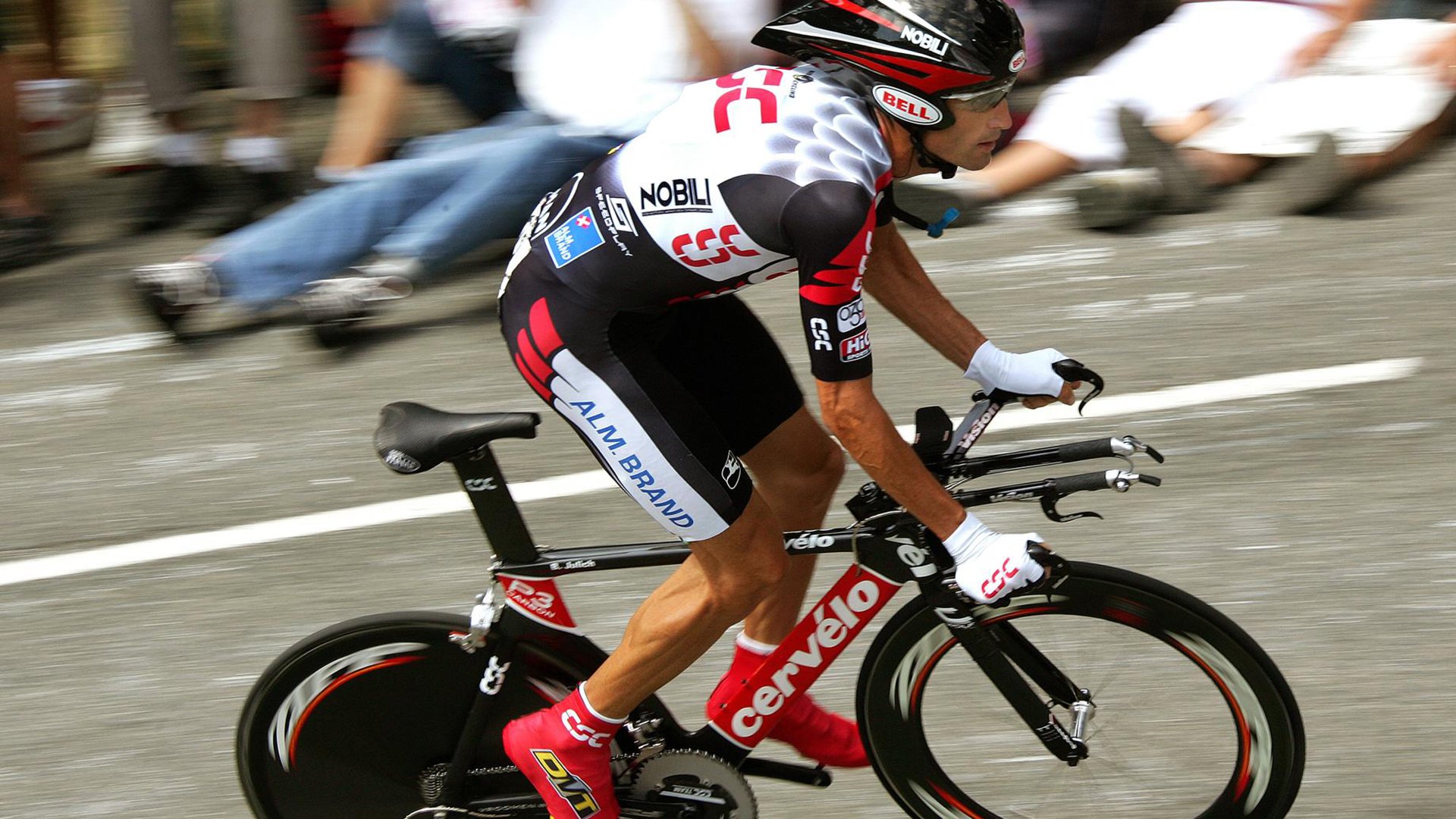 中国足球职业化道路上的制度瓶颈与突破口，中国足球职业化之前